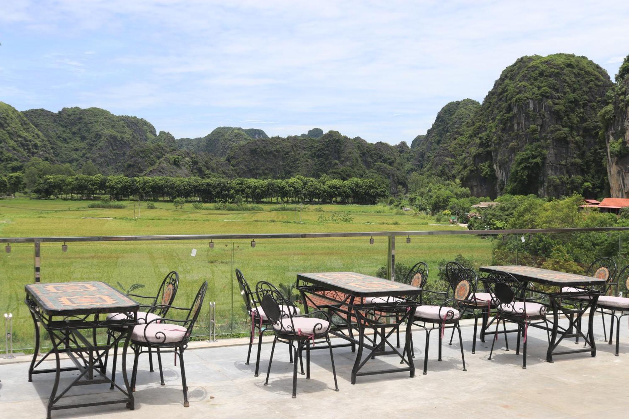 Liberty Hall Tam Coc Hotel & Villa Ниньбинь Экстерьер фото